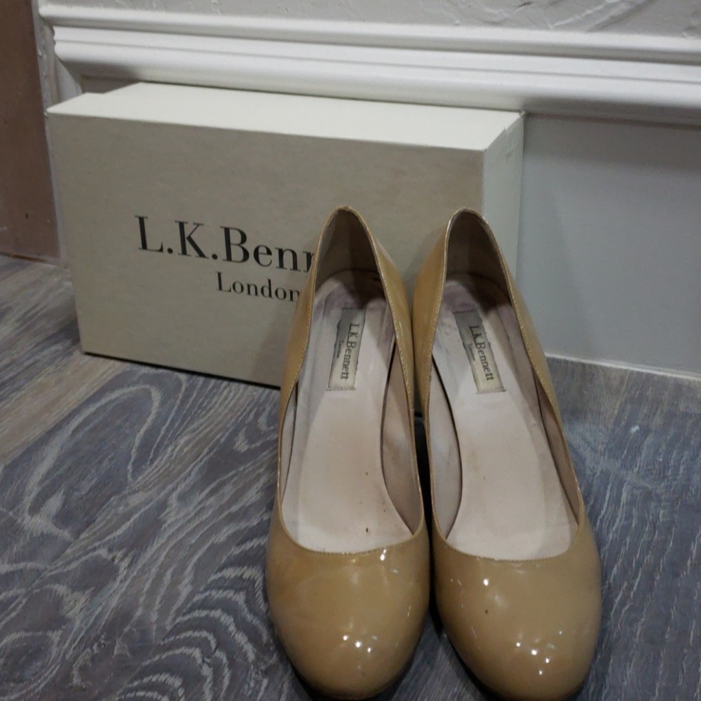 Shoes - Picture 2 of 2
